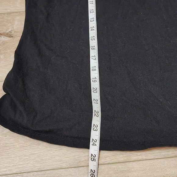 This Place Is A Zoo Women's Medium Black T-shirt Mom Wear Dog Mom Animal Mom - Picture 6 of 6